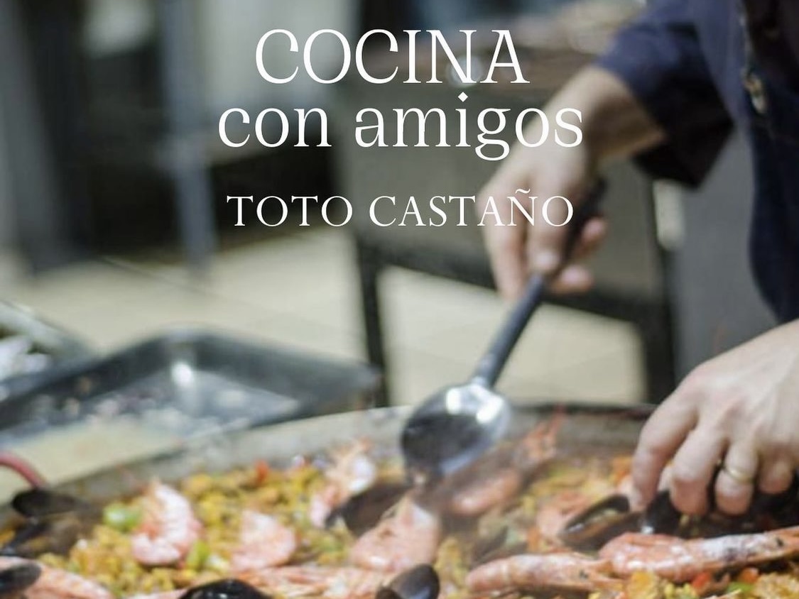 Cocina con Amigos: Toto Castaño y paella