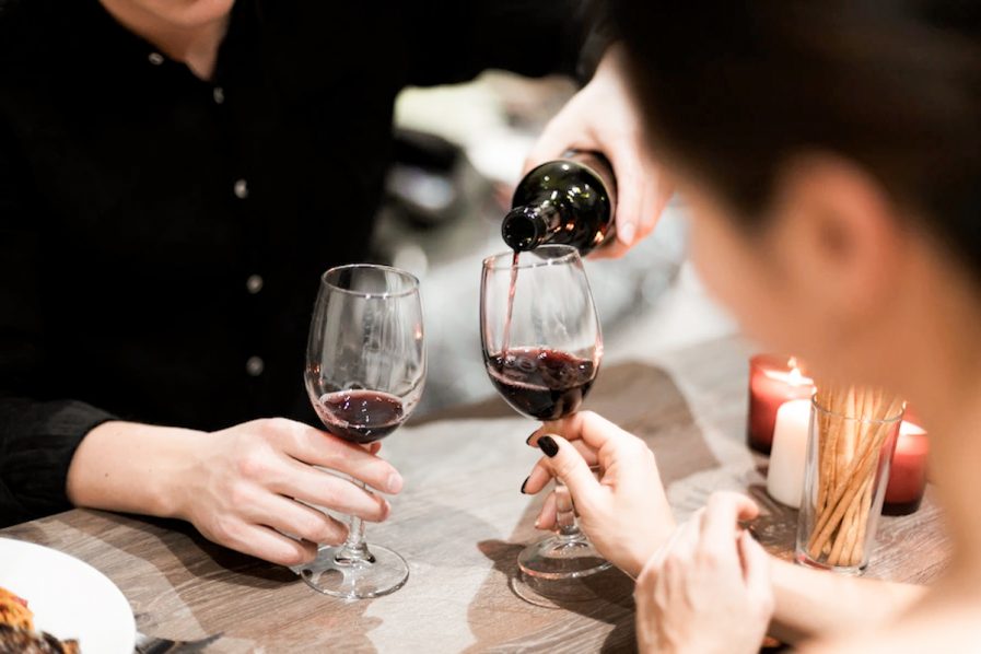 Feria Catar: vinos en el Pasaje Dardo Rocha