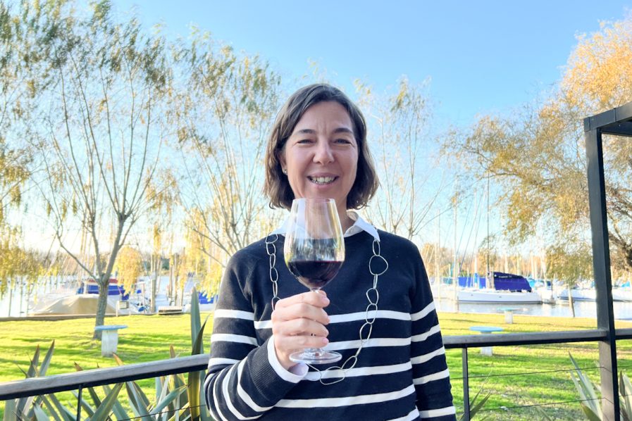 Viviana Catena: “Lo que llega a la copa es de un mismo viñedo”