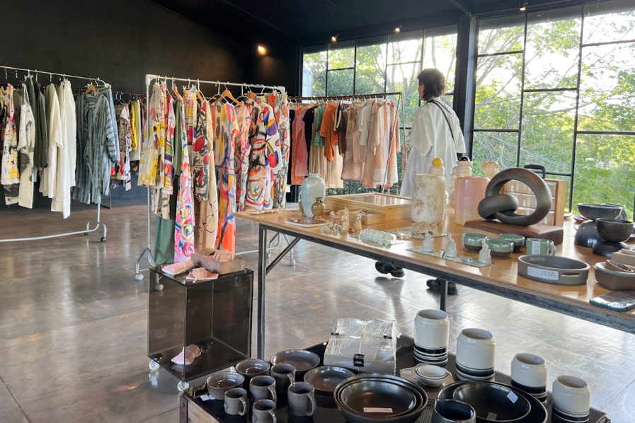 Ferias Navideñas: una guía para regalar diseño local