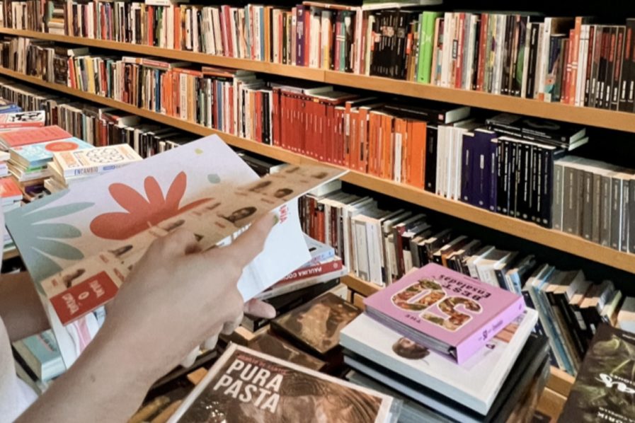Librerías Solidarias: se unieron para reunir útiles y libros escolares
