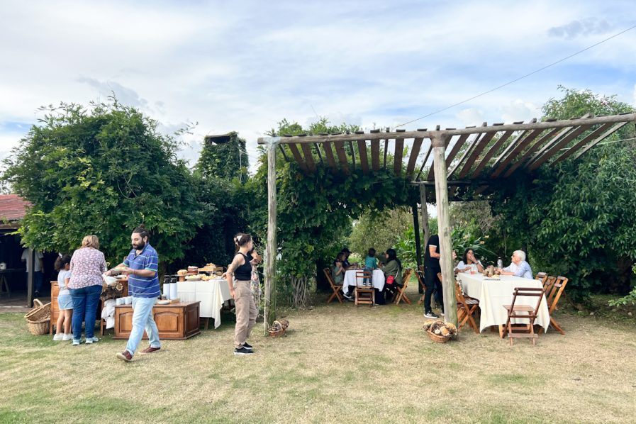 Hueso en El Recodo: Día de campo y asado