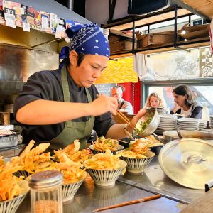 Mediodías en Yafuso: el fenómeno de un restaurante japonés en una ex tintorería