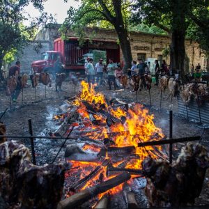 La Noche de los Almacenes en Roque Pérez