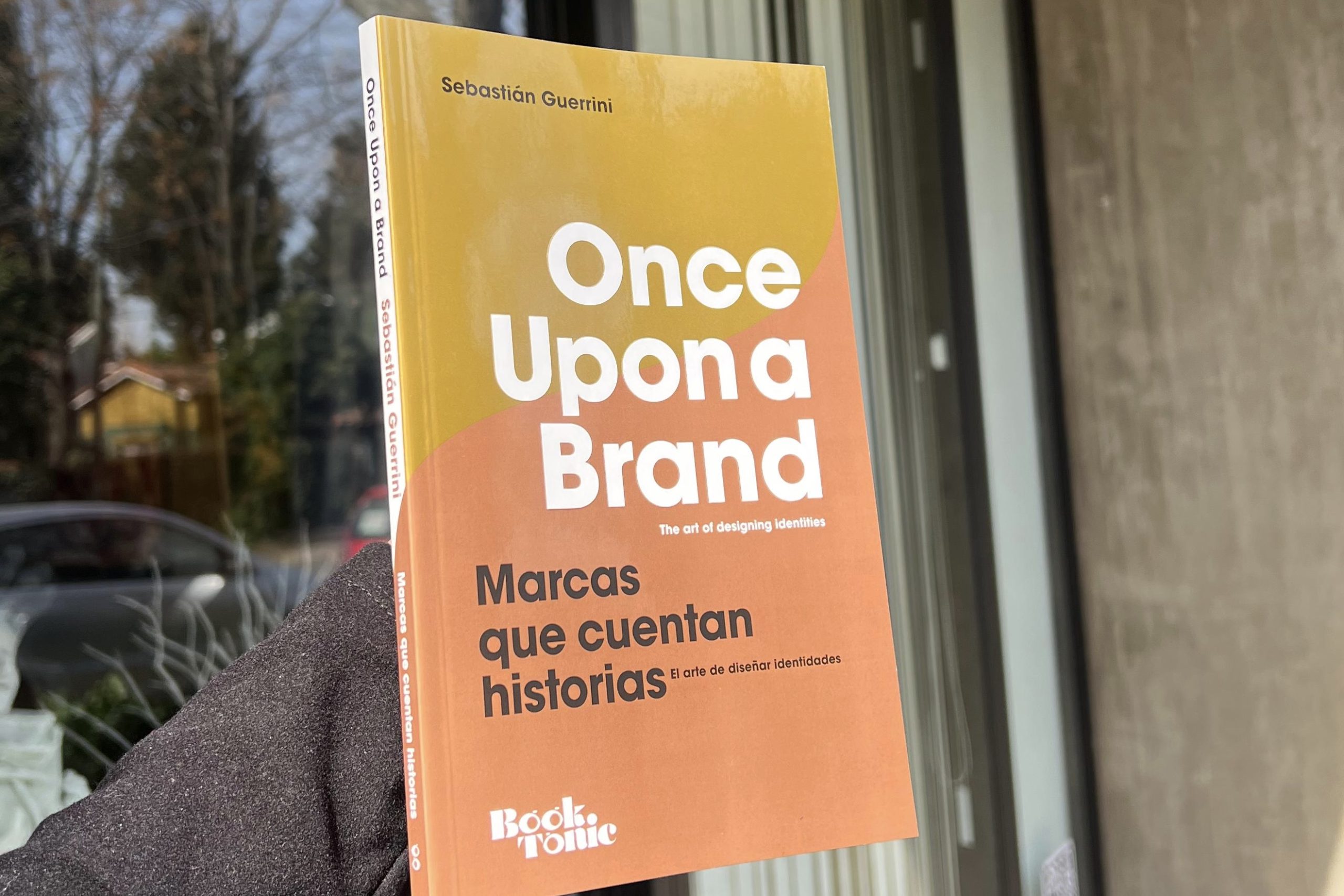 Sebastián Guerrini revela en su libro cómo las marcas construyen historias e identidades