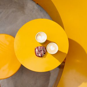 Coco Café: el nuevo espacio que combina moda circular y café de especialidad