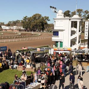 Handicap: morfi y encuentro cultural en el Hipódromo