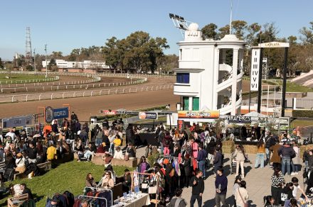 Handicap: morfi y encuentro cultural en el Hipódromo