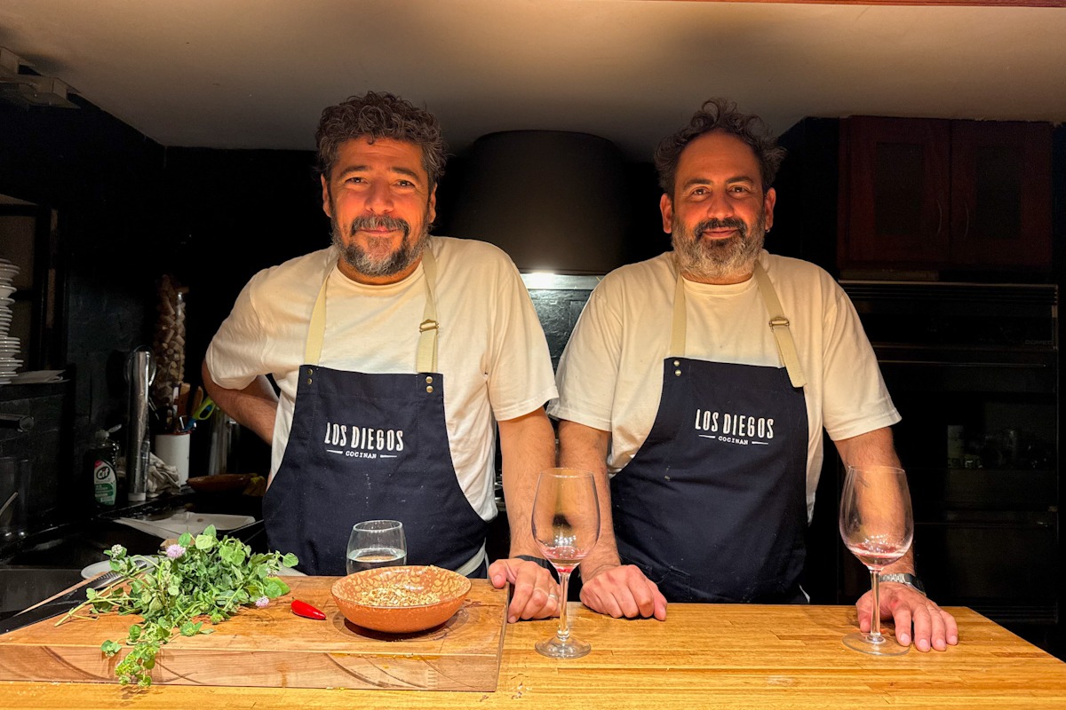 Los Diegos: los cocineros que la rompen con su proyecto itinerante