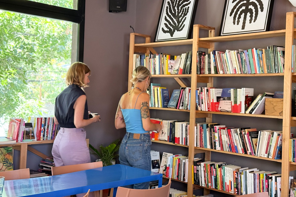 Hola Siberia en Borrego: el reencuentro más esperado (libros y el café)