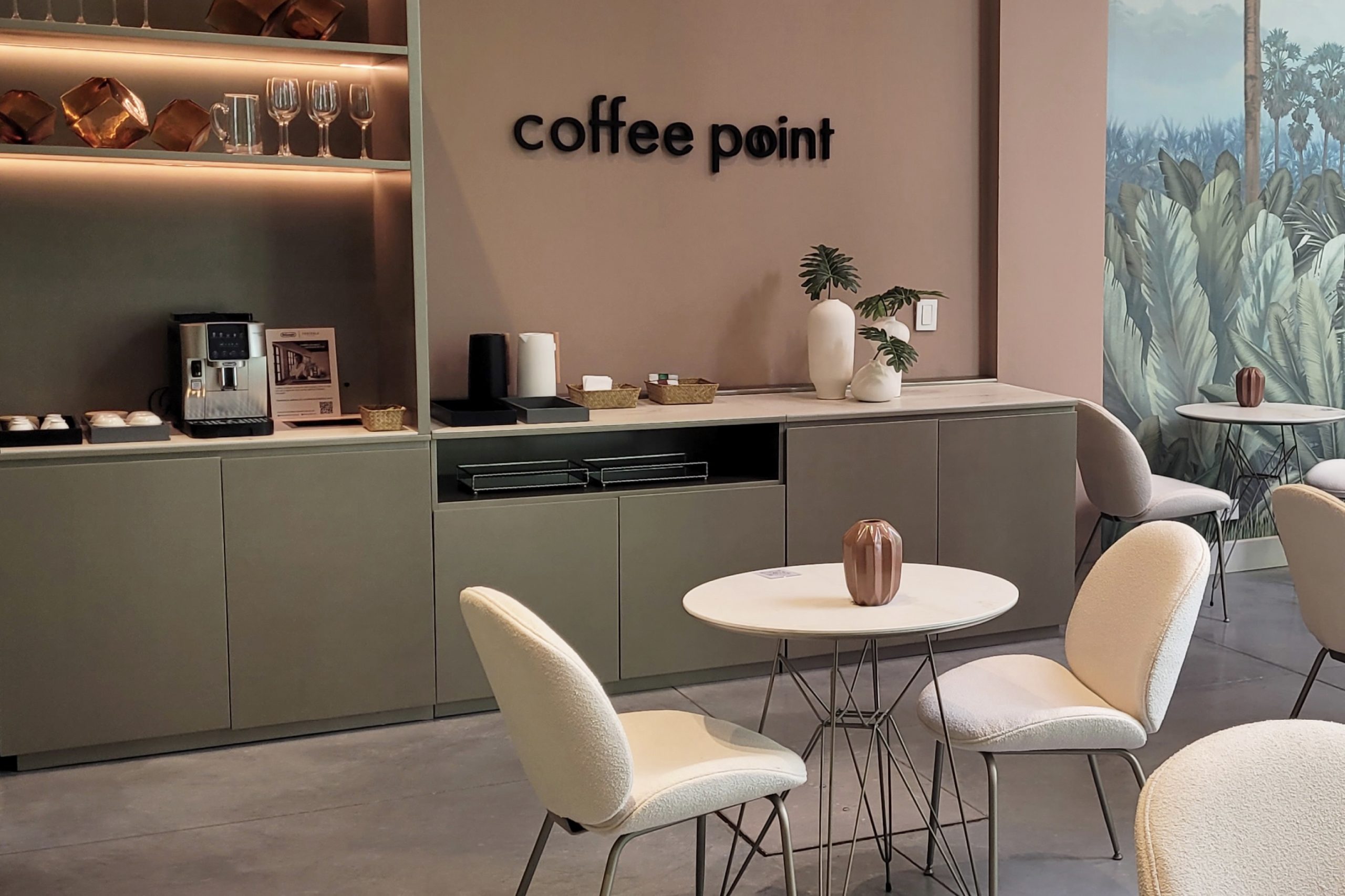 Cafecitos que se montaron en tiendas para reforzar la “experiencia” de marca